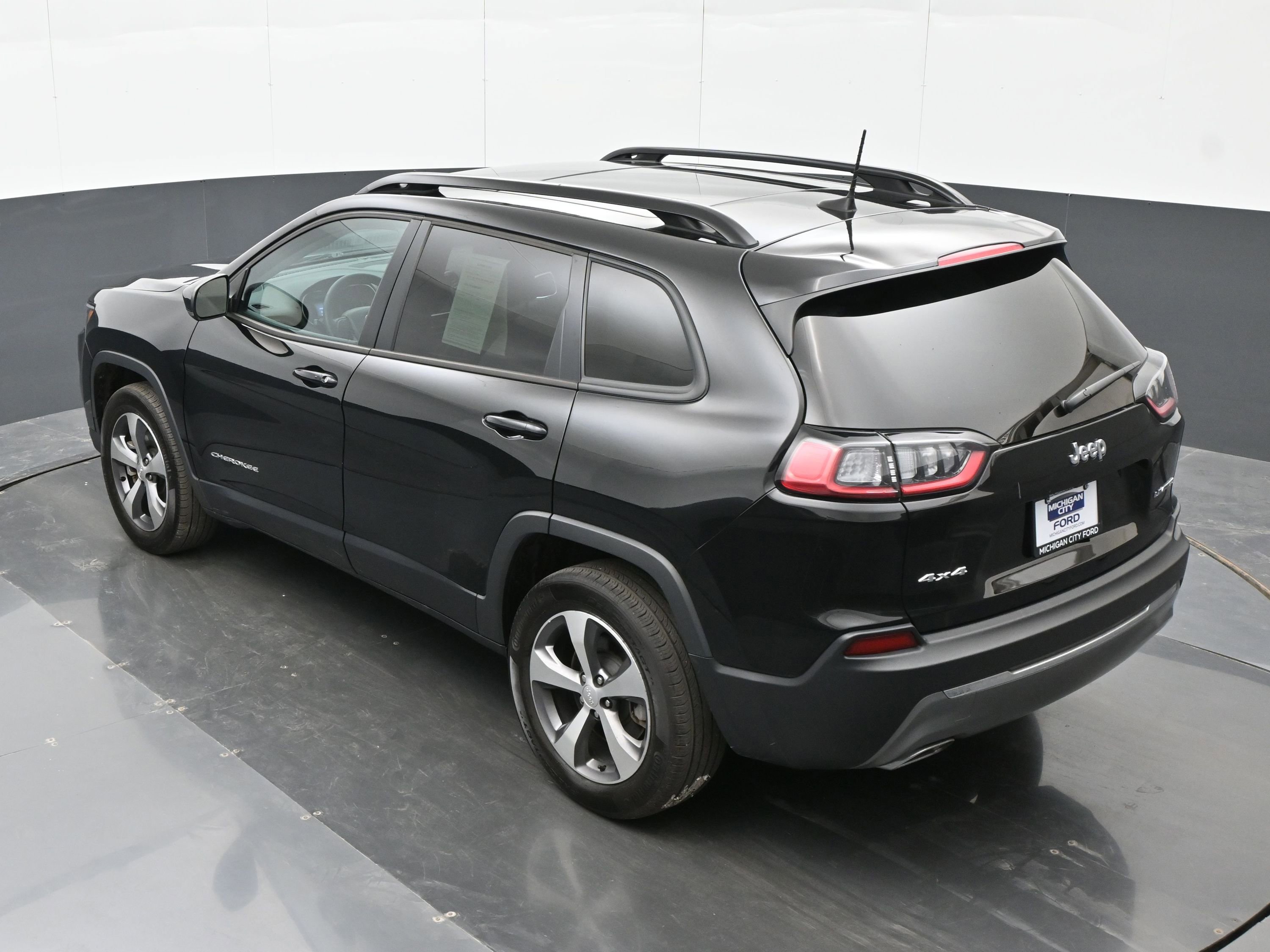 Used 2022 Jeep Cherokee Limited image 30