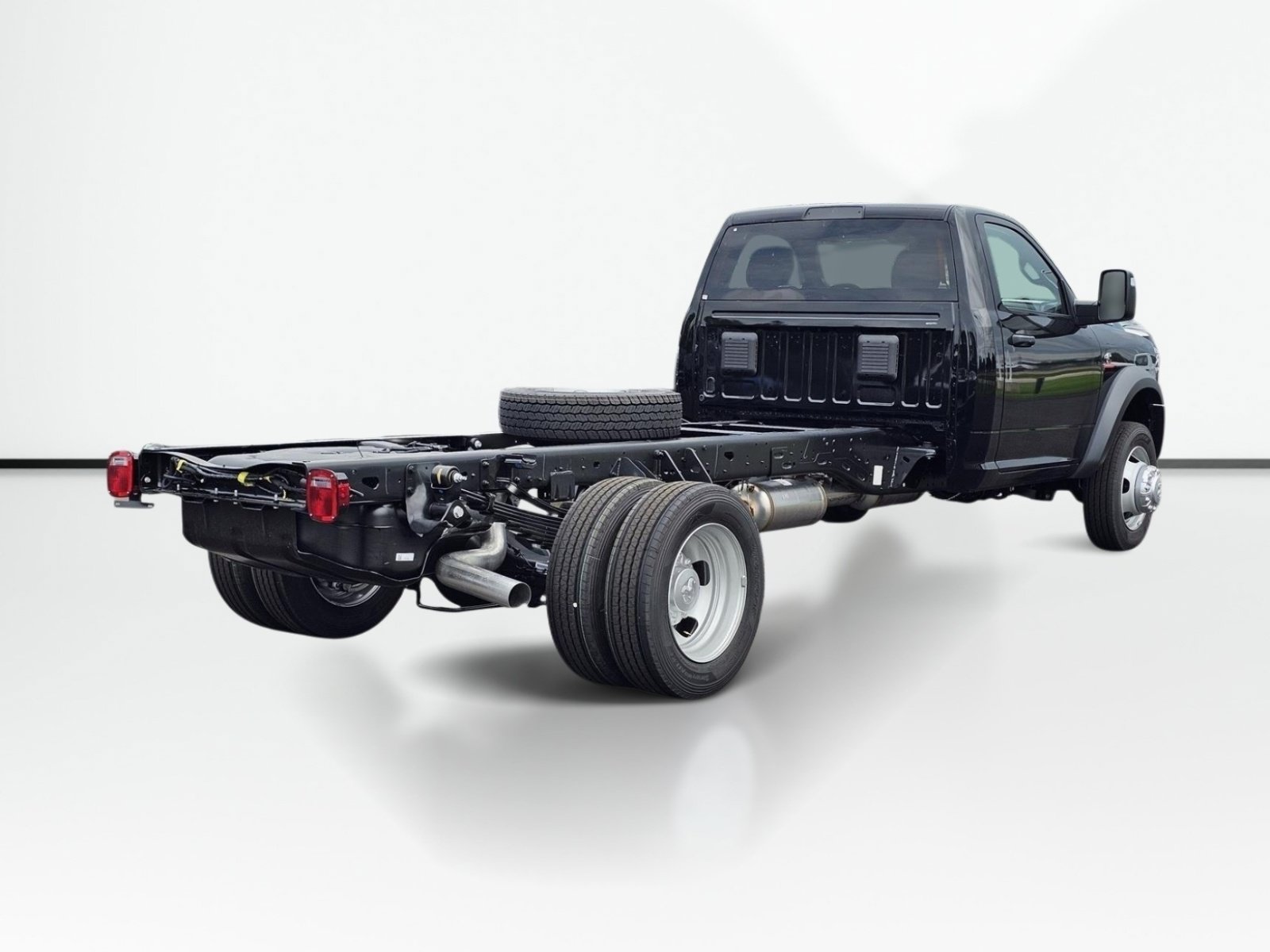 New 2026 RAM 4500 Tradesman w/ Chrome Appearance Group RWD image 10