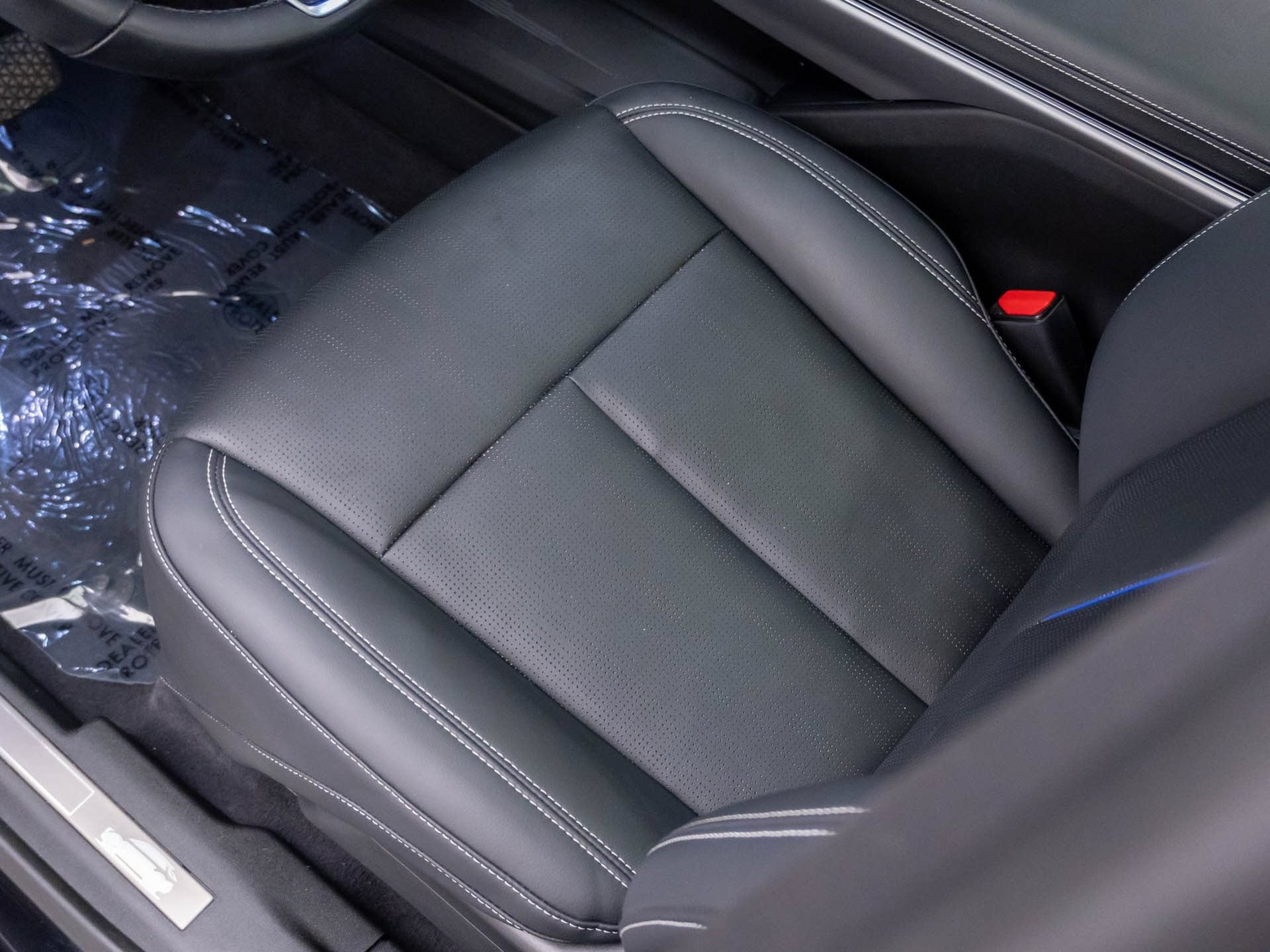 Certified 2024 Cadillac Lyriq Luxury w/ LPO, Floor Liner Package AWD/4WD image 15
