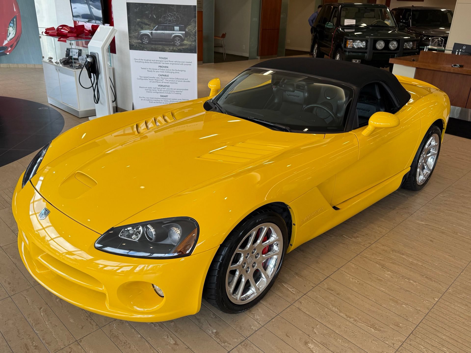 Used 2005 Dodge Viper SRT-10 RWD image 44