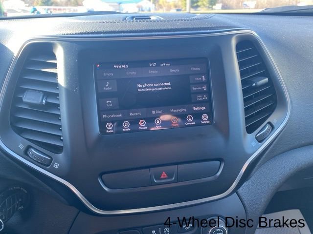 Used 2019 Jeep Cherokee Latitude w/ Popular Appearance Group image 16