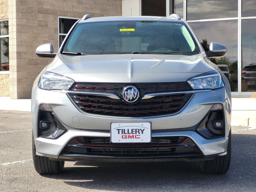 Used 2023 Buick Encore GX Select w/ Sport Touring Package FWD image 3