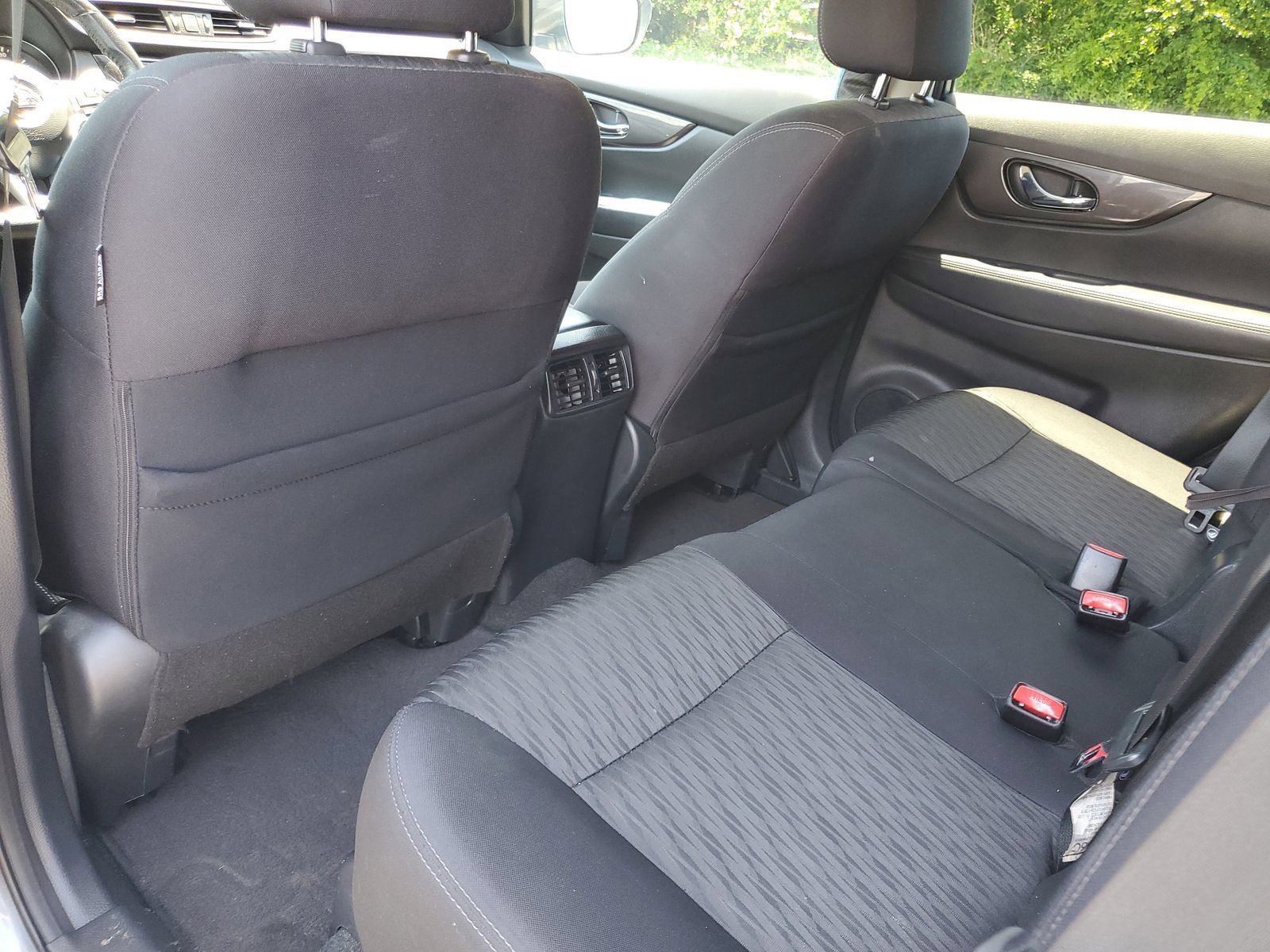 Used 2019 Nissan Rogue SV w/ Premium Package AWD/4WD image 22
