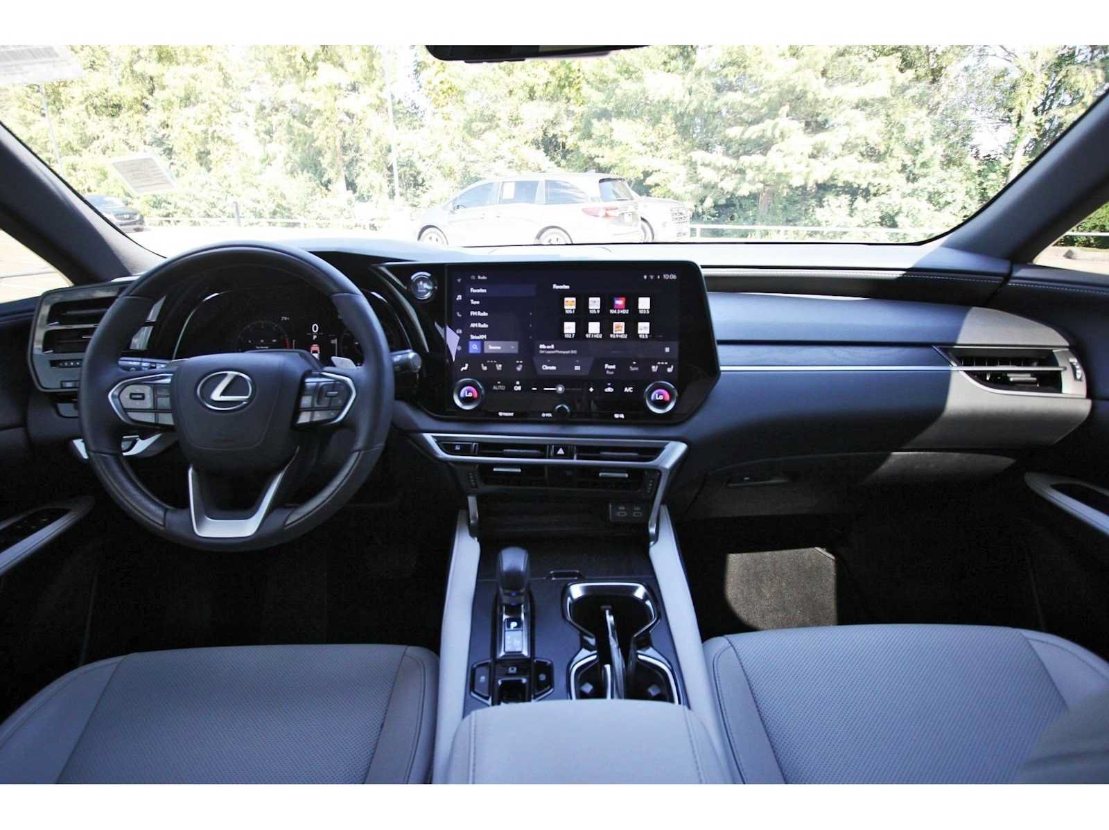Used 2025 Lexus RX 350 Premium w/ Convenience Package FWD image 7