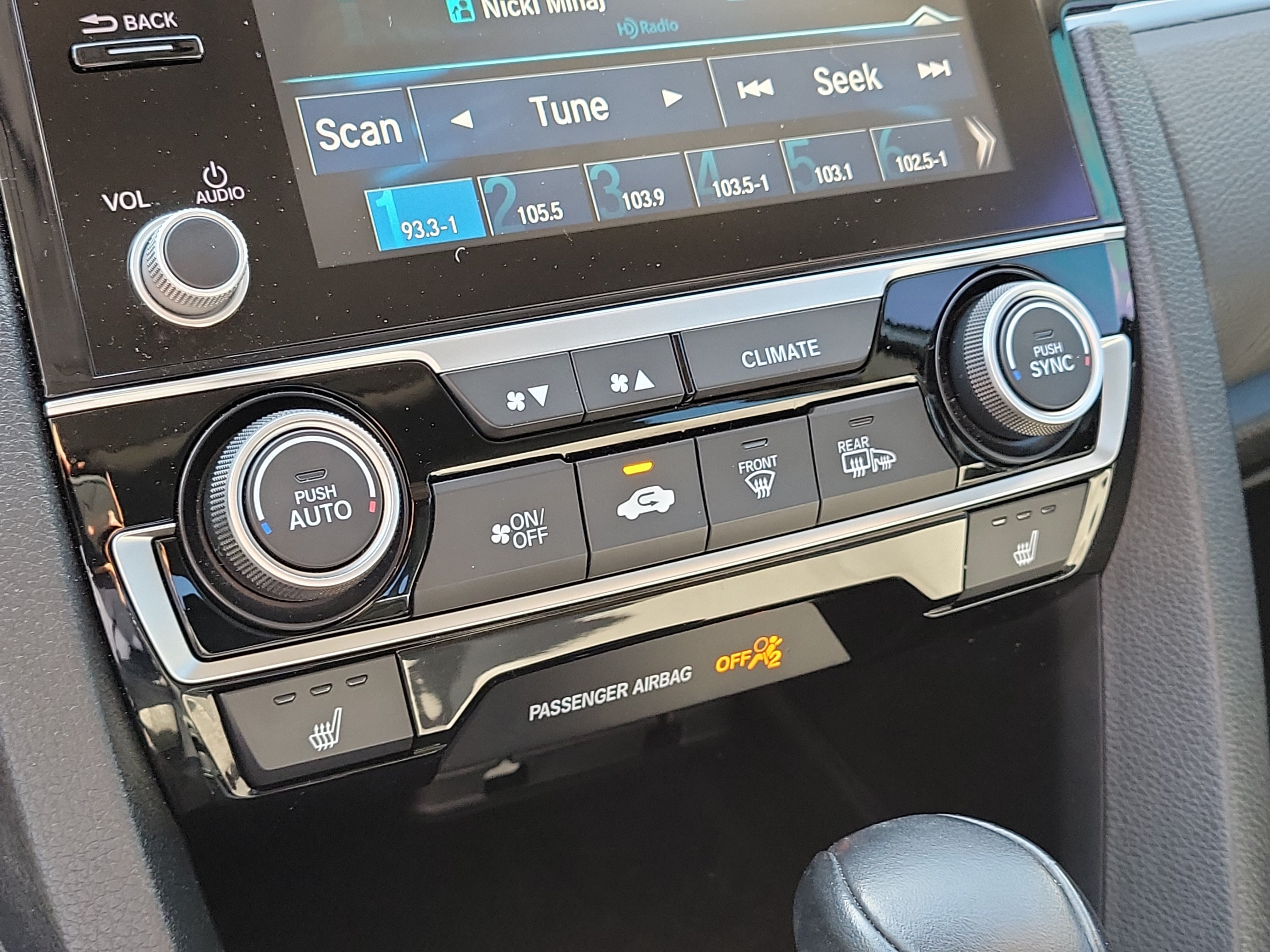 Used 2019 Honda Civic EX-L image 23