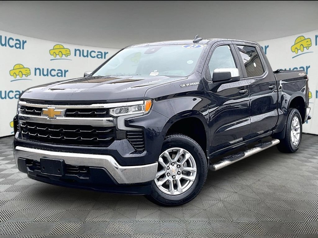Used 2023 Chevrolet Silverado 1500 LT AWD/4WD image 3
