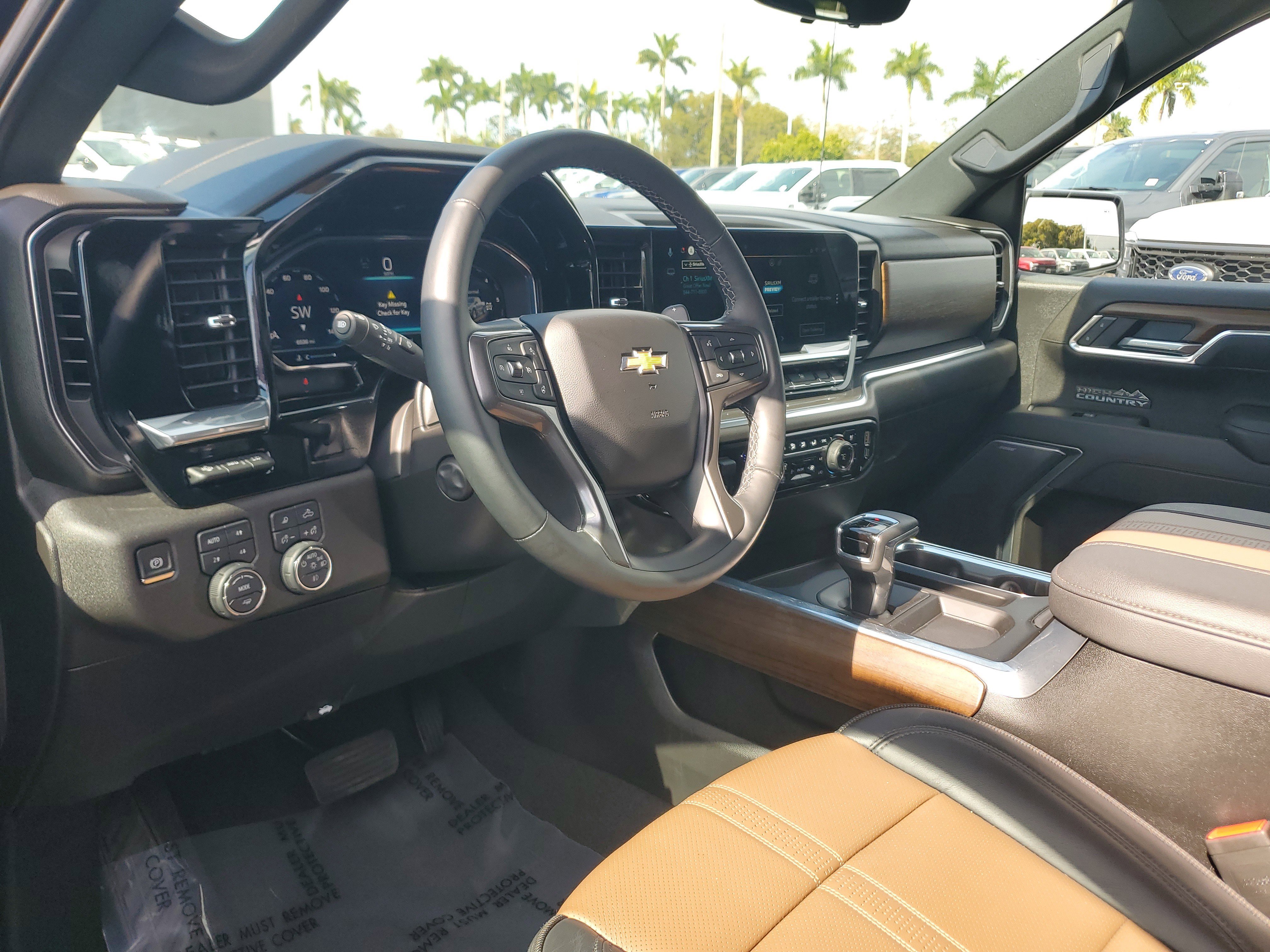 Used 2025 Chevrolet Silverado 1500 High Country w/ High Country Premium Package image 9