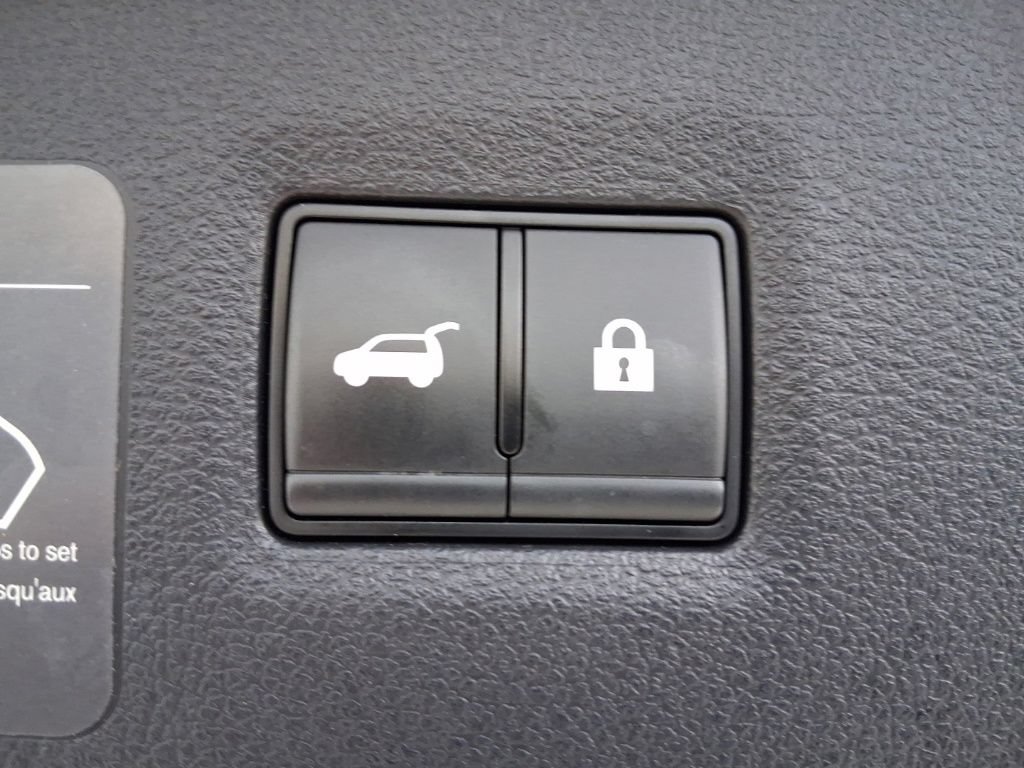 Certified 2023 INFINITI QX50 Luxe AWD/4WD image 30