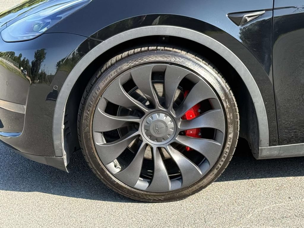 Used 2022 Tesla Model Y Performance AWD/4WD image 8
