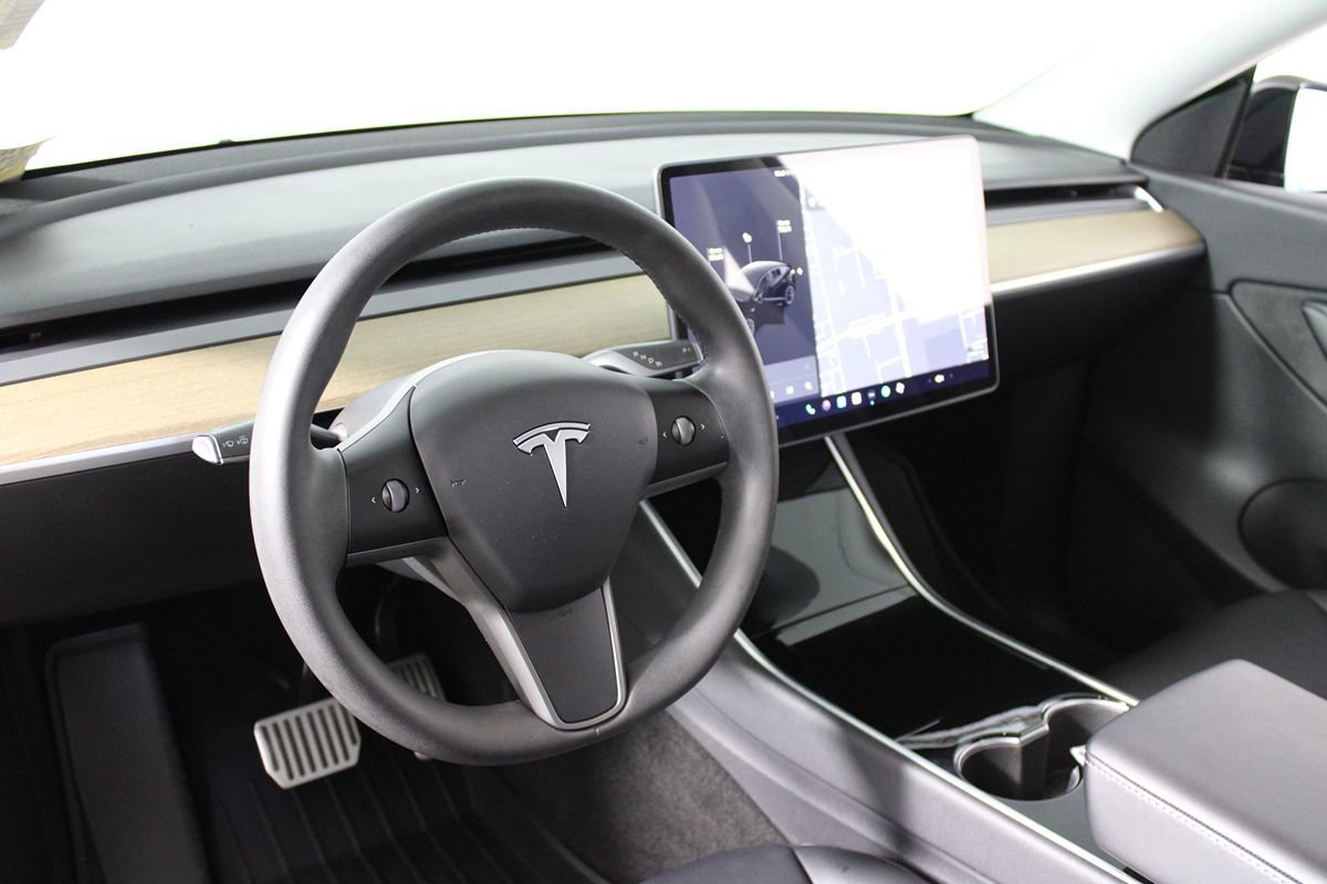 Used 2021 Tesla Model Y Long Range AWD/4WD image 8