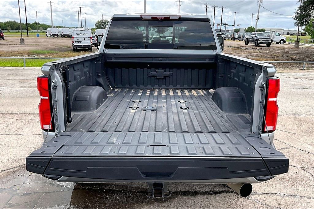 Used 2025 Chevrolet Silverado 2500 High Country w/ High Country Premium Package AWD/4WD image 37