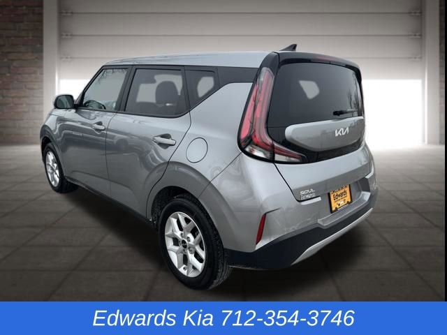 Used 2025 Kia Soul LX image 6