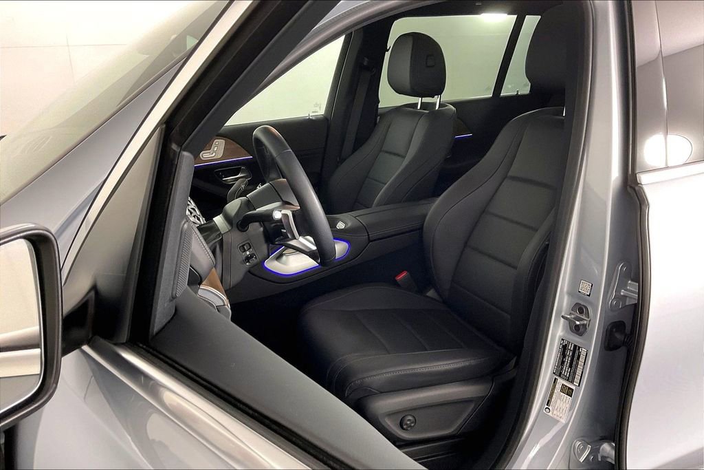 New 2025 Mercedes-Benz GLS 450 4MATIC image 9