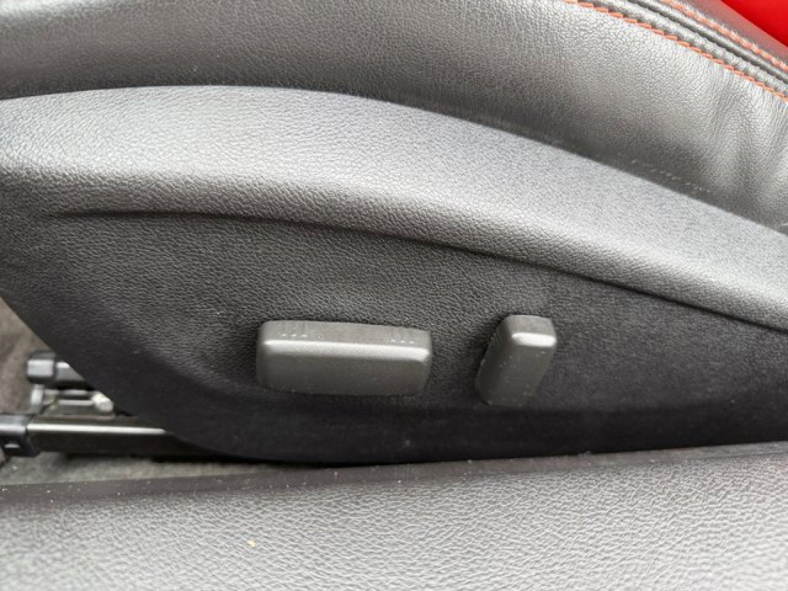 Used 2011 Chevrolet Camaro LT w/ RS Package image 11