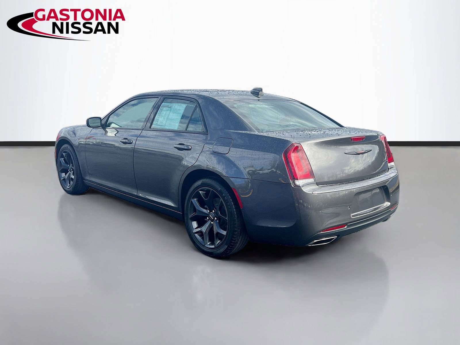 Used 2023 Chrysler 300 S image 6