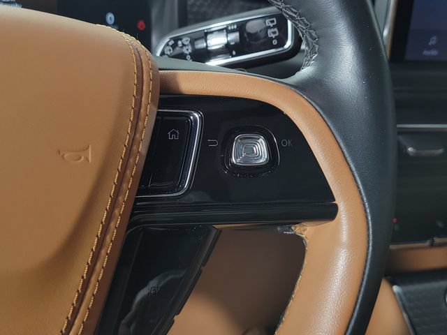 Used 2023 Lincoln Aviator Black Label w/ Dynamic Handling Package AWD/4WD image 24