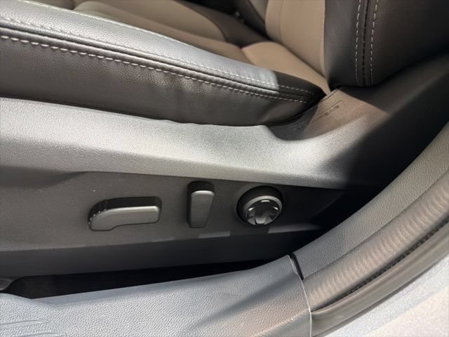 Used 2025 Subaru Outback Limited XT AWD/4WD image 15
