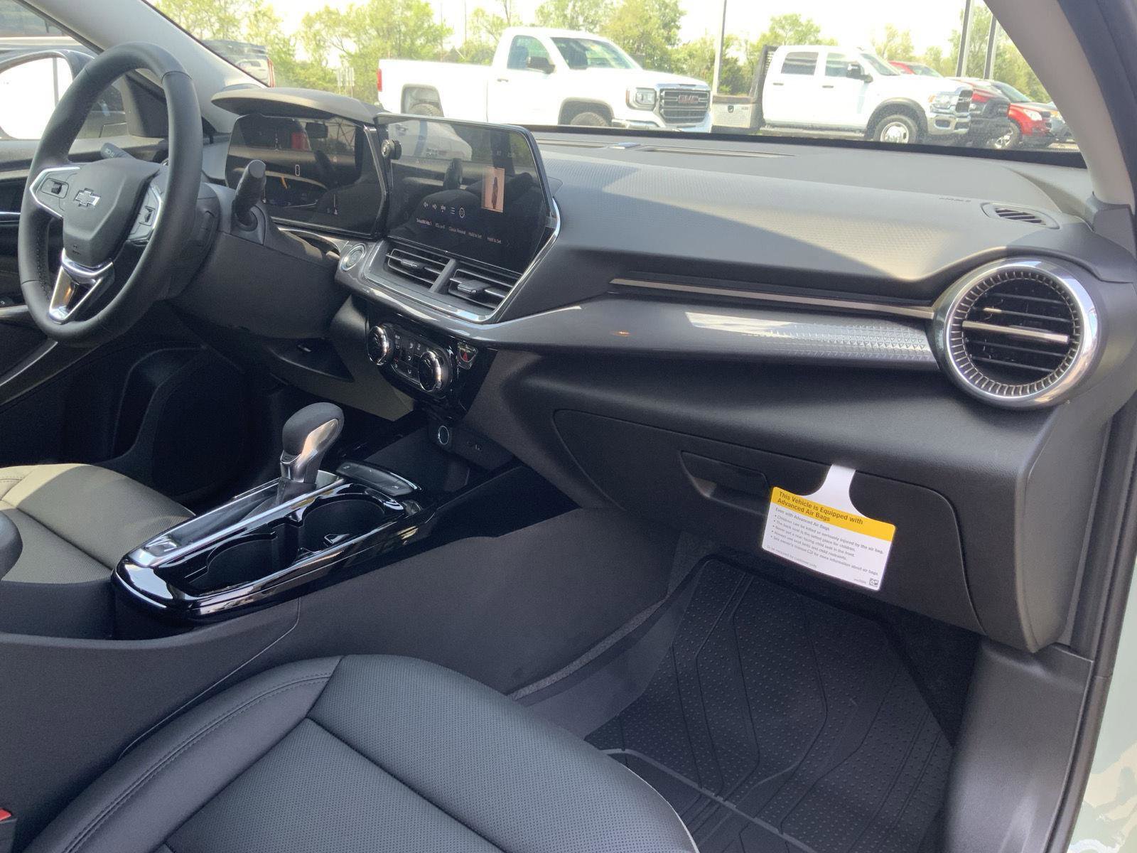 New 2026 Chevrolet Trax ACTIV FWD image 56
