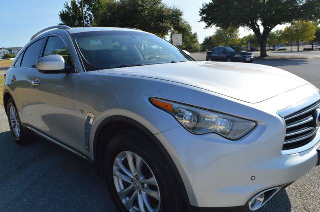 Used 2015 INFINITI QX70 2WD w/ Premium Package image 3
