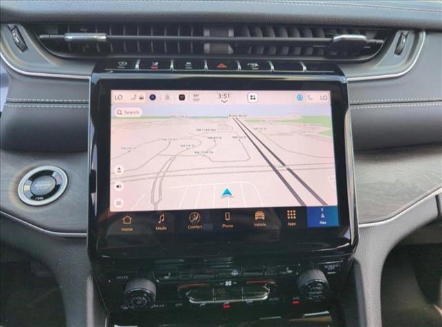 New 2025 Jeep Grand Cherokee L Limited w/ Black Appearance Package image 12