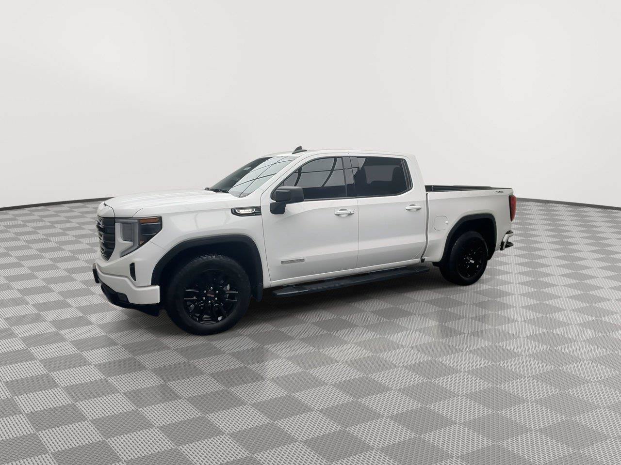 Certified 2024 GMC Sierra 1500 Elevation w/ LPO, Elevation Black Package AWD/4WD image 39