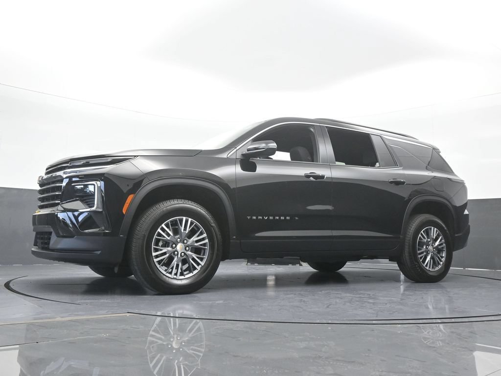 Used 2026 Chevrolet Traverse LT FWD image 56