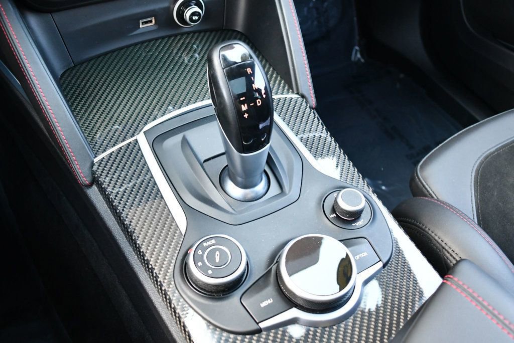 Used 2018 Alfa Romeo Stelvio Quadrifoglio w/ Driver Assist Dynamic Package image 61