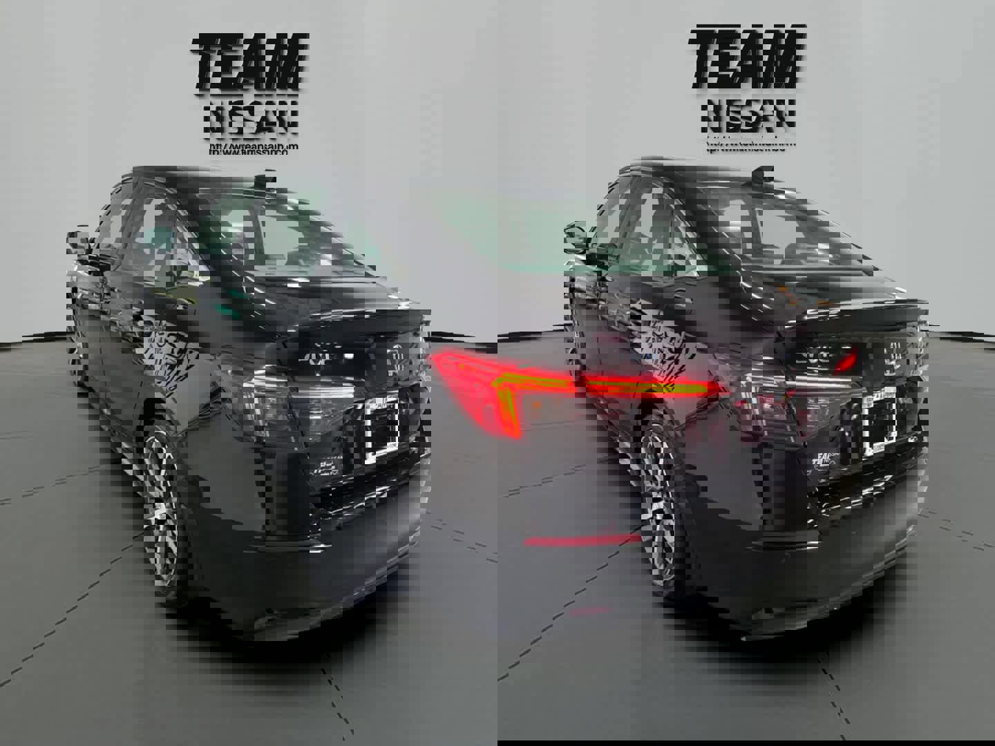 Used 2022 Honda Civic Touring image 4