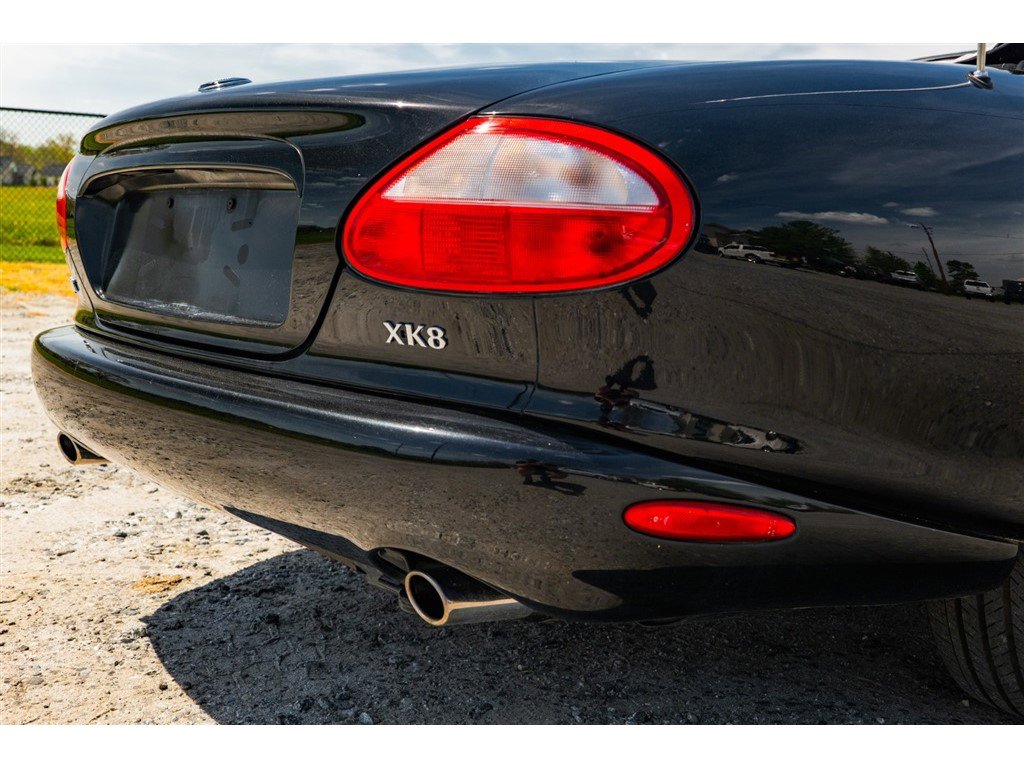 Used 1998 Jaguar XK8 Convertible image 9