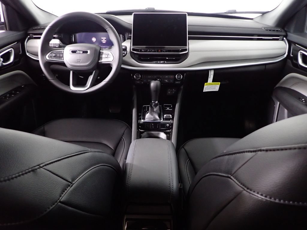 New 2026 Jeep Compass Limited AWD/4WD image 31
