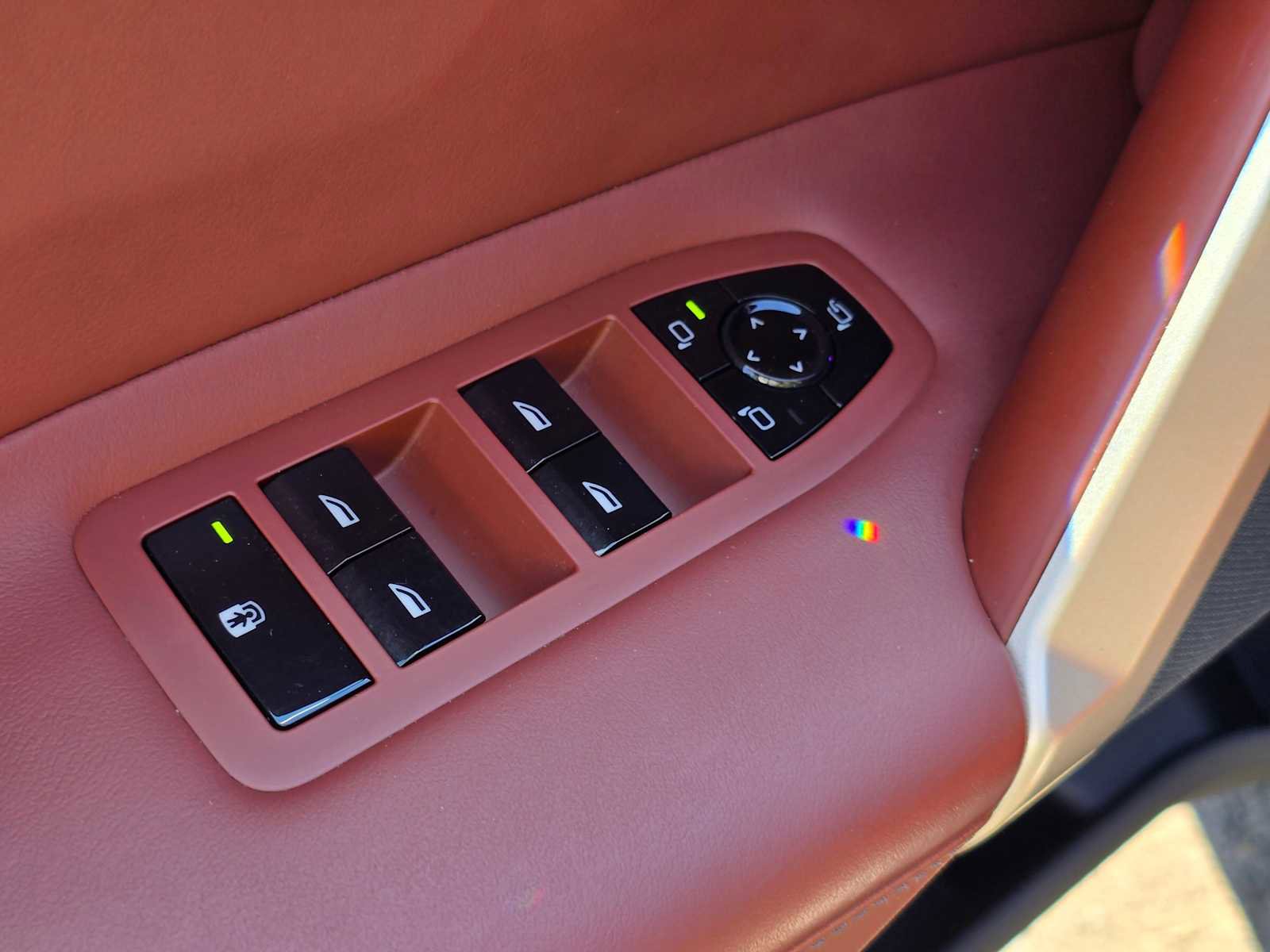 Used 2023 BMW iX xDrive50 w/ Premium Package image 23