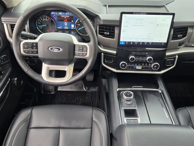 Certified 2024 Ford Expedition XLT image 27