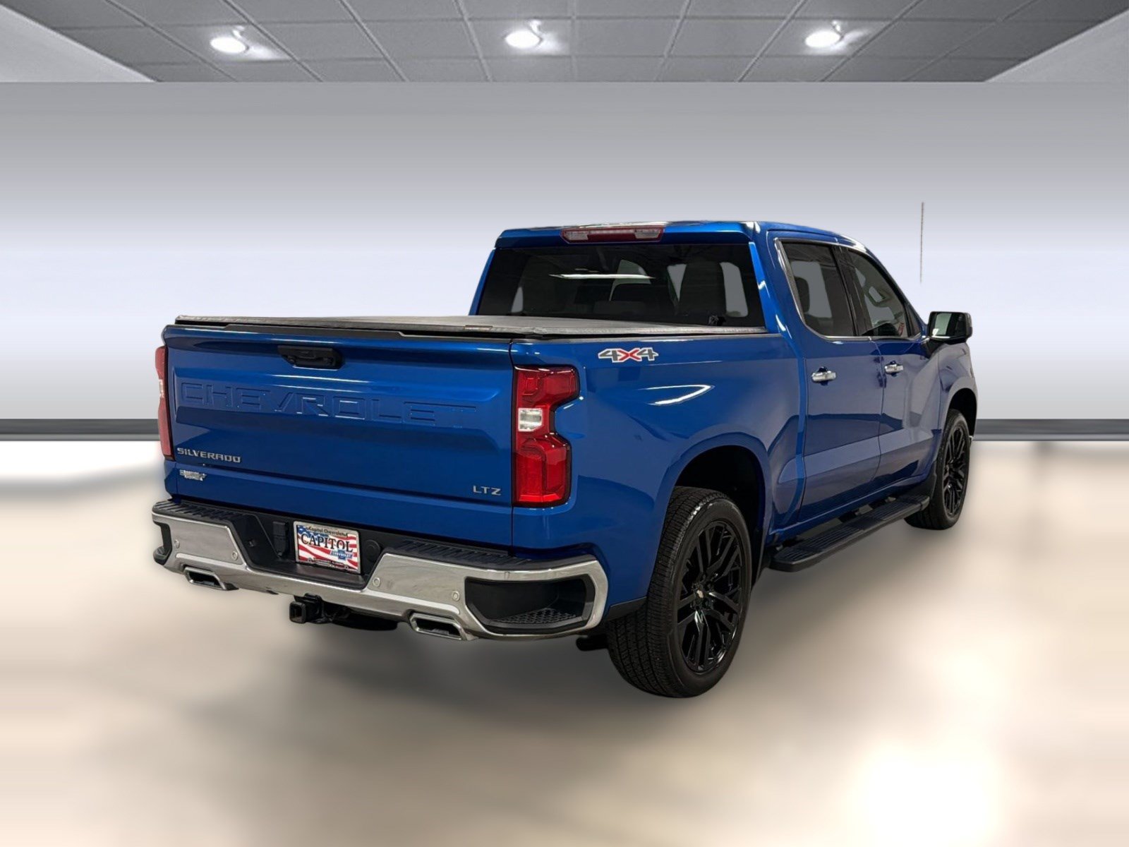 Used 2023 Chevrolet Silverado 1500 LTZ AWD/4WD image 8