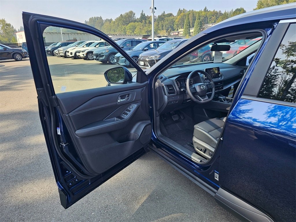 New 2026 Nissan Rogue SV image 17