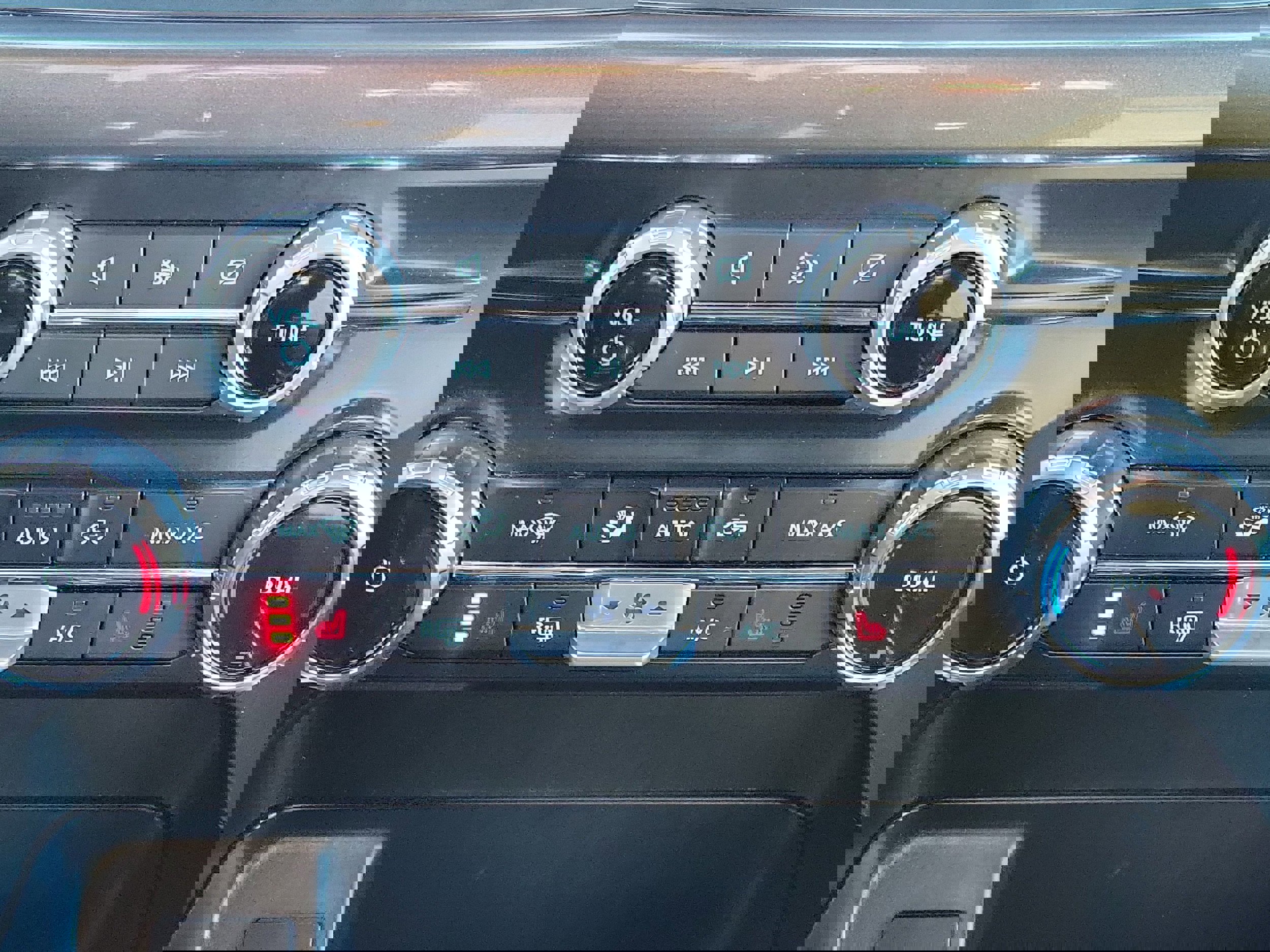 Used 2023 Ford F150 XLT w/ Equipment Group 302A High AWD/4WD image 31