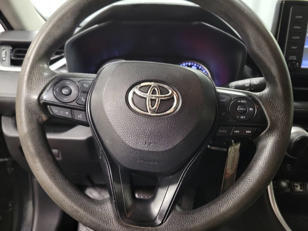Used 2019 Toyota RAV4 LE FWD image 21