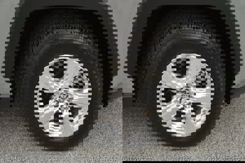 Used 2019 Toyota RAV4 XLE w/ Convenience Package image 44