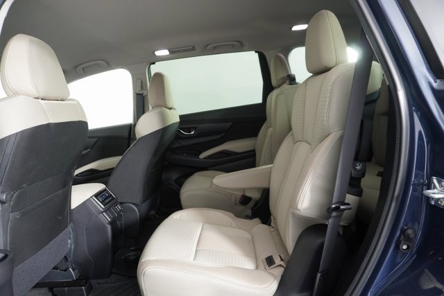 Used 2025 Subaru Ascent Premium image 21