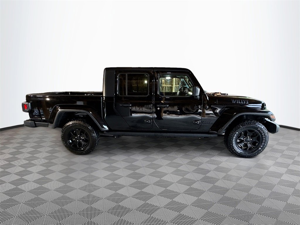Used 2022 Jeep Gladiator Willys image 8