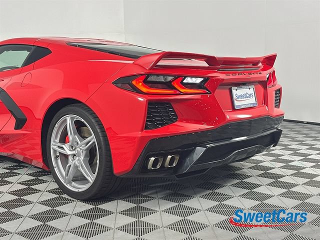 Used 2021 Chevrolet Corvette Stingray Coupe w/ Z51 Performance Package RWD image 41