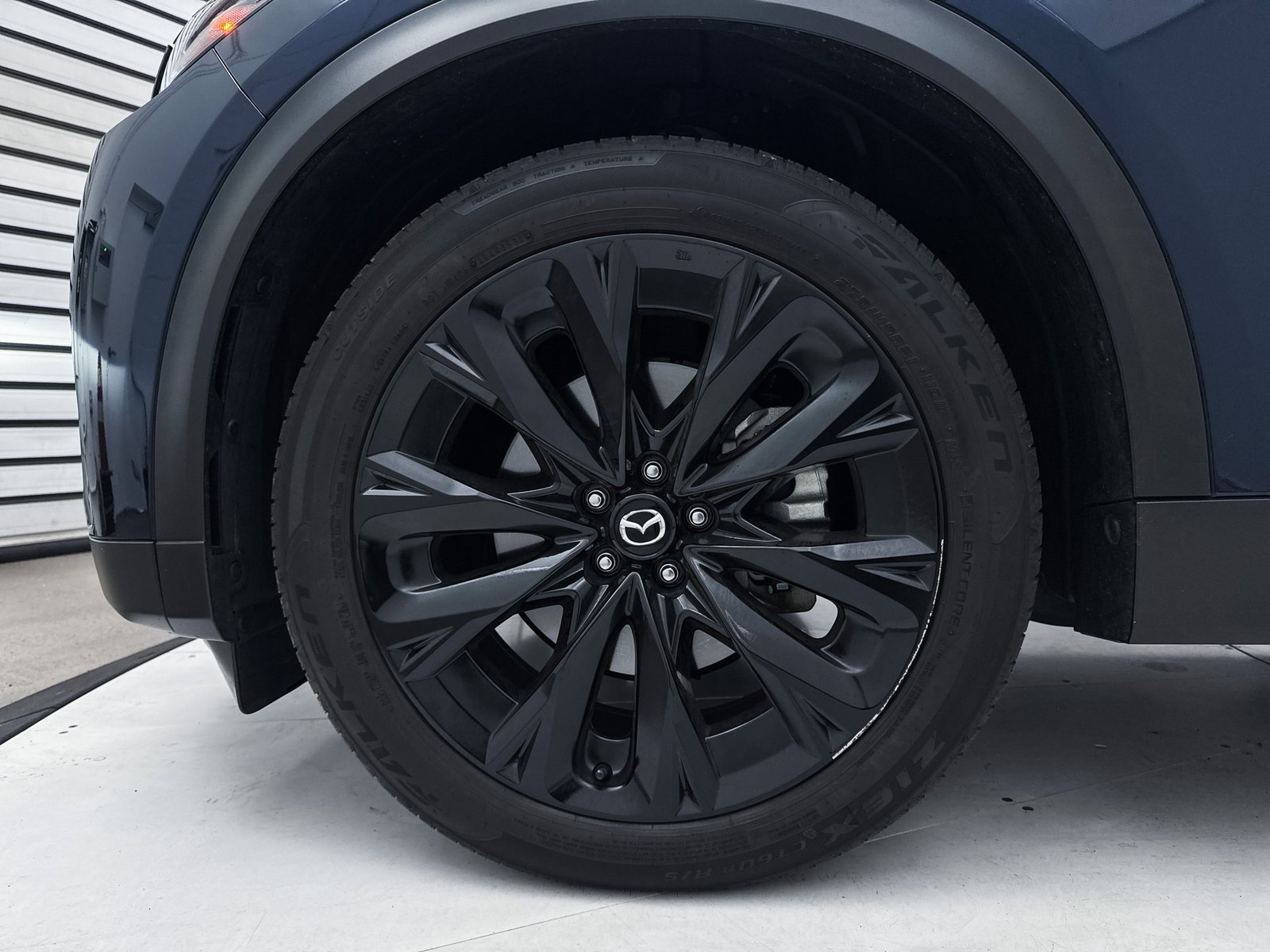 Certified 2025 MAZDA CX-90 Plug-In Hybrid w/Premium Sport image 18