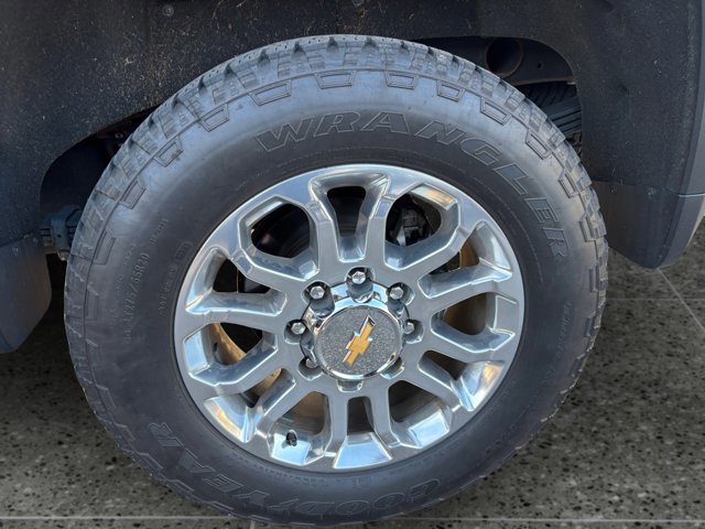 Certified 2024 Chevrolet Silverado 2500 LTZ w/ LTZ Plus Package image 14