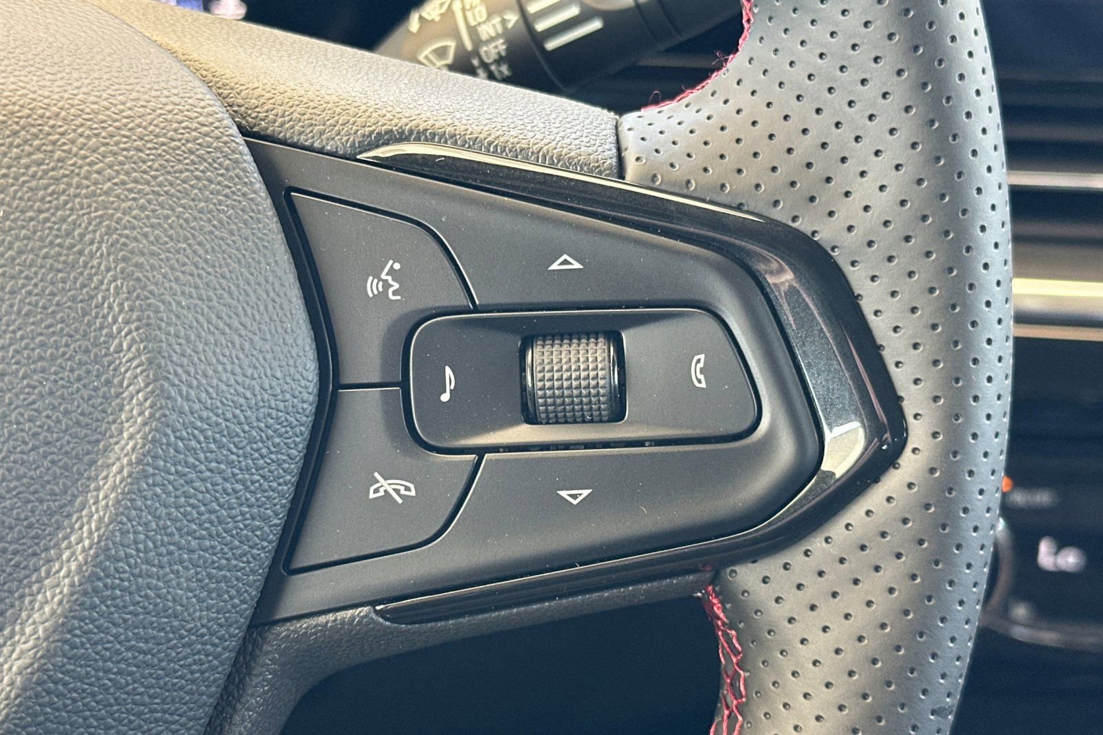 New 2026 Chevrolet Trax RS w/ Driver Confidence Package image 27