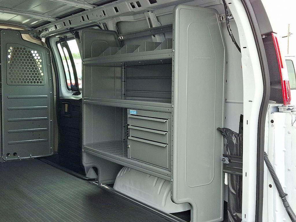 New 2025 Chevrolet Express 3500 w/ Driver Convenience Package image 10