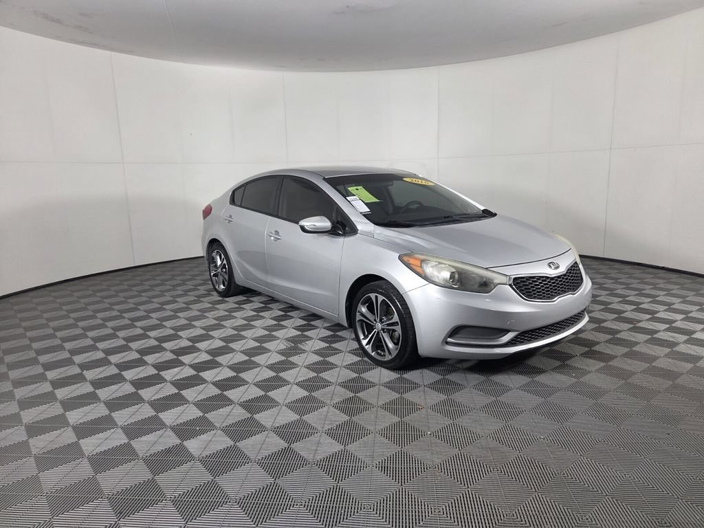 Used 2016 Kia Forte LX w/ LX Popular Plus Package FWD image 3