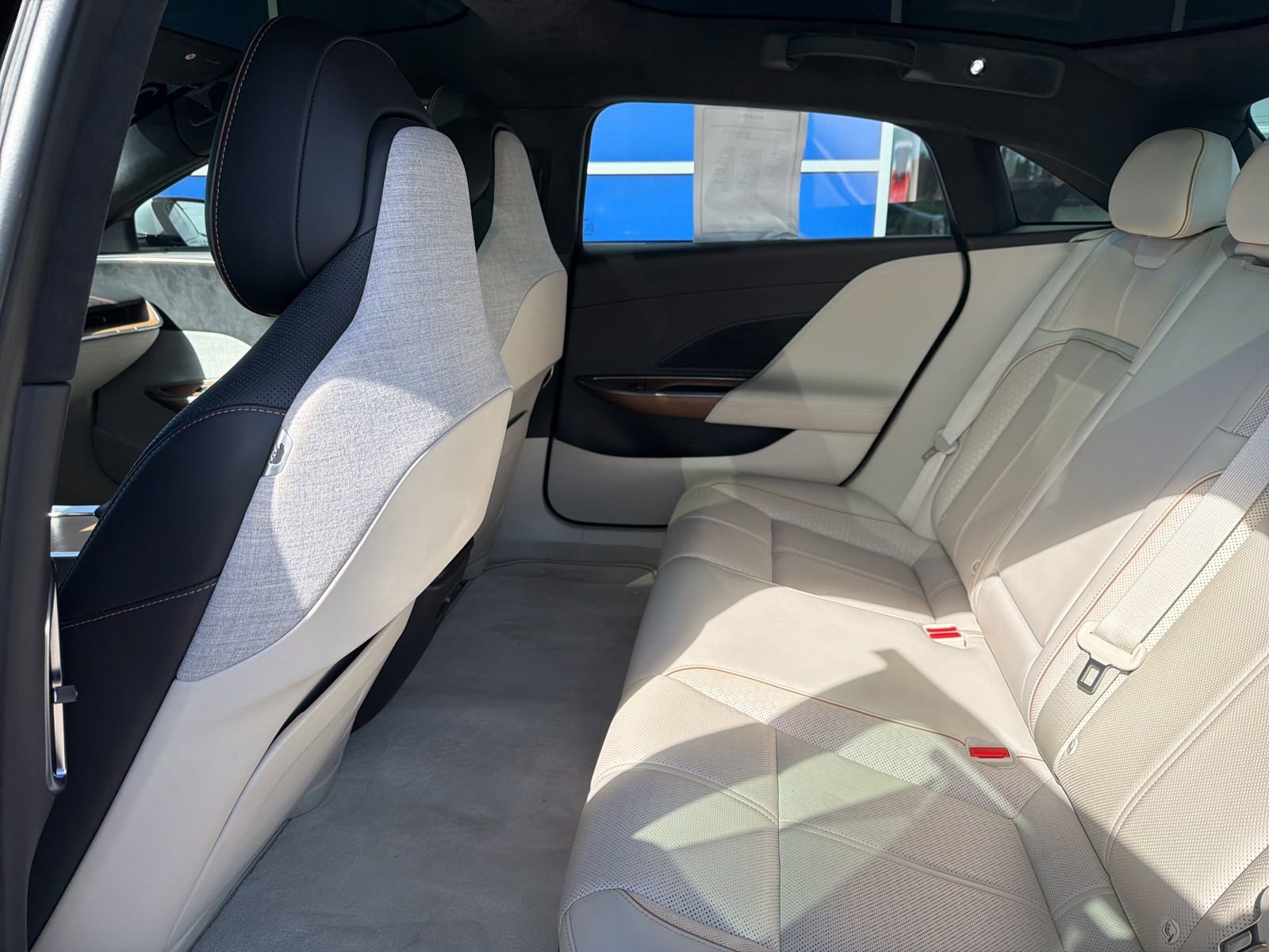 Used 2022 Lucid Air Grand Touring AWD/4WD image 26