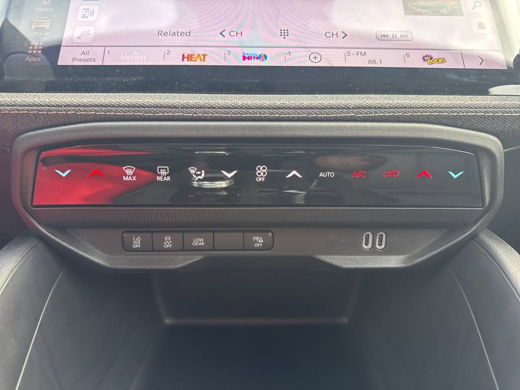 New 2026 Jeep Cherokee Laredo AWD/4WD image 16
