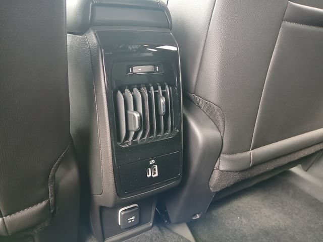 New 2026 Jeep Compass Latitude AWD/4WD image 30