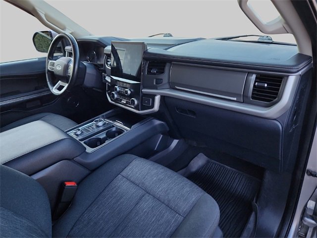 Used 2024 Ford Expedition XLT image 29