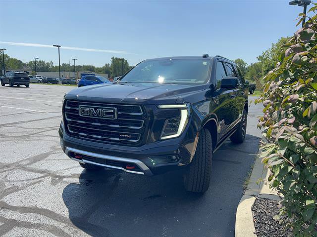 New 2026 GMC Yukon AT4 w/ AT4 Premium Plus Package AWD/4WD image 3